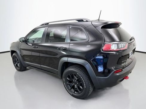 Used 2021 Jeep Cherokee Trailhawk w/ Comfort/Convenience Group AWD/4WD image 5