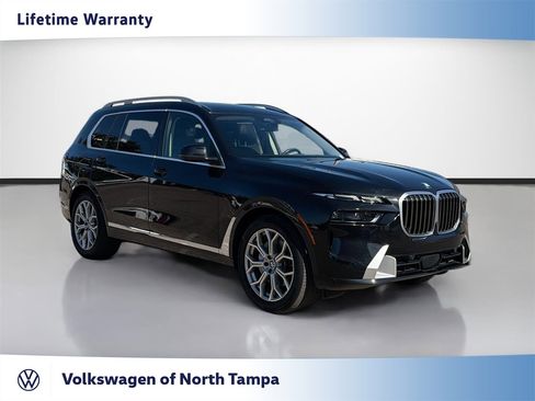 Used 2023 BMW X7 xDrive40i image 1