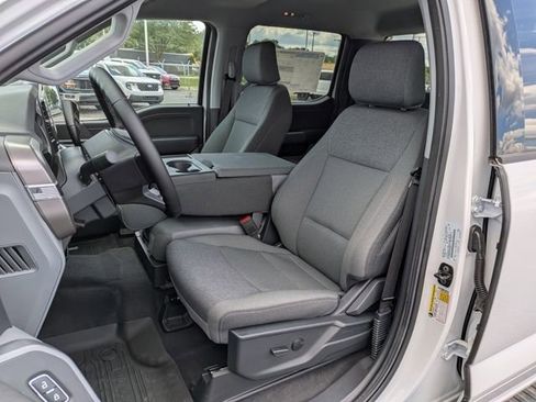 New 2025 Ford F150 XLT w/ Equipment Group 301A Standard image 11