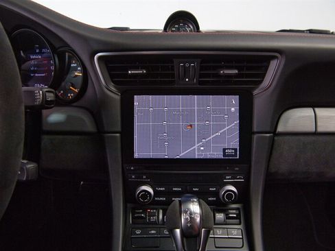 Used 2018 Porsche 911 GT3 image 26