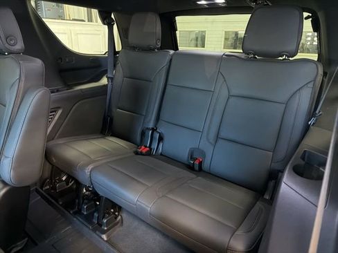Used 2025 Chevrolet Tahoe High Country AWD/4WD image 34