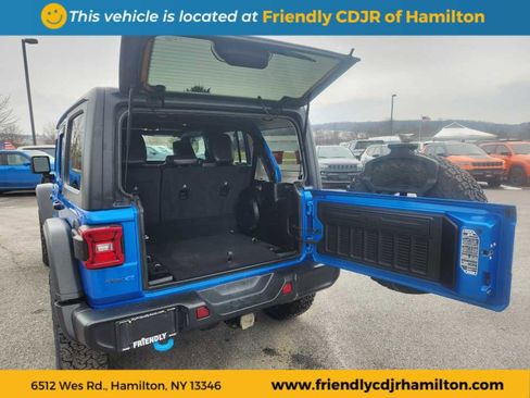 Used 2021 Jeep Wrangler Unlimited Rubicon w/ Cold Weather Group image 11