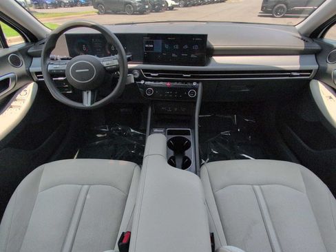 Used 2025 Hyundai Sonata SEL FWD image 15