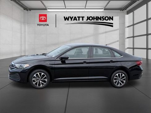 Used 2024 Volkswagen Jetta S FWD image 2