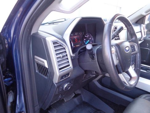 Used 2017 Ford F250 Lariat w/ Lariat Value Package image 48