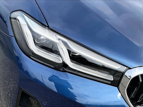 Used 2023 BMW 530e w/ Executive Package image 27