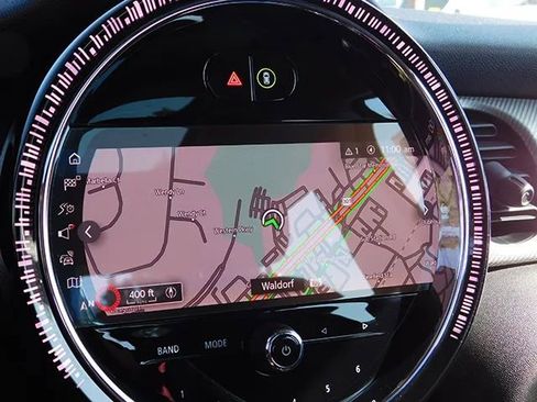 Used 2023 MINI Cooper 2-Door Hardtop image 14