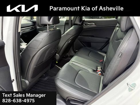 New 2026 Kia Sportage EX w/ EX Panorama Roof Package image 23
