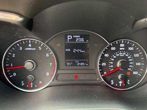 Used 2017 Kia Forte LX image 10