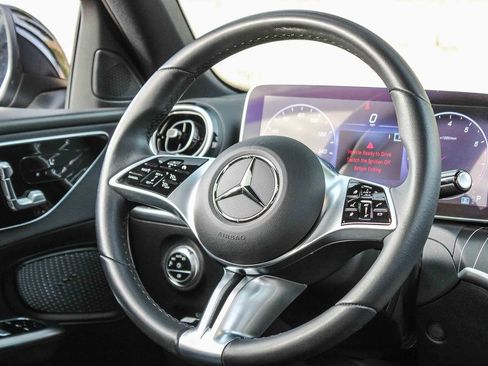 Used 2022 Mercedes-Benz C 300 Sedan image 16