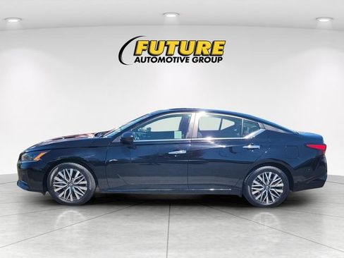 Certified 2025 Nissan Altima 2.5 SV FWD image 6
