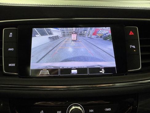 Used 2021 Buick Enclave Essence image 26