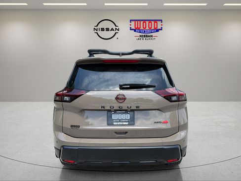 Used 2025 Nissan Rogue SV w/ Rock Creek Premium Package AWD/4WD image 6