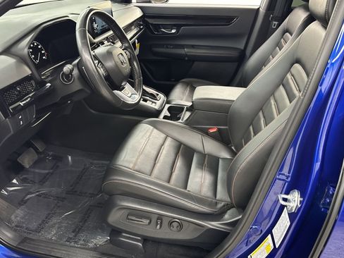 Used 2025 Honda CR-V Sport Touring image 2
