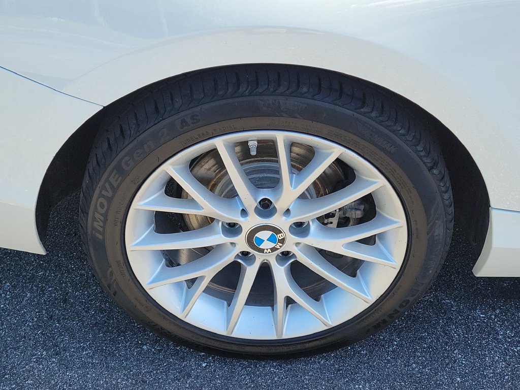 Used 2015 BMW 228i Convertible RWD image 6