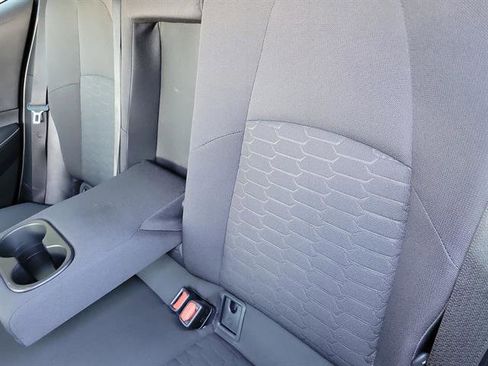 Used 2022 Toyota Corolla SE image 7