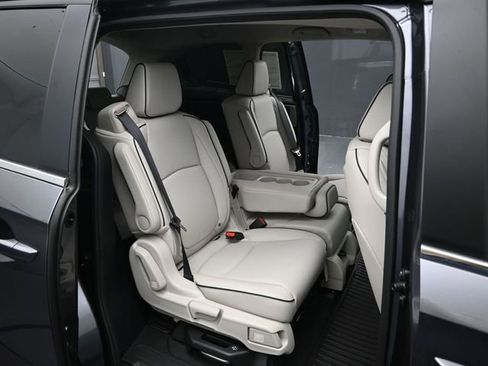 New 2026 Honda Odyssey Touring image 42