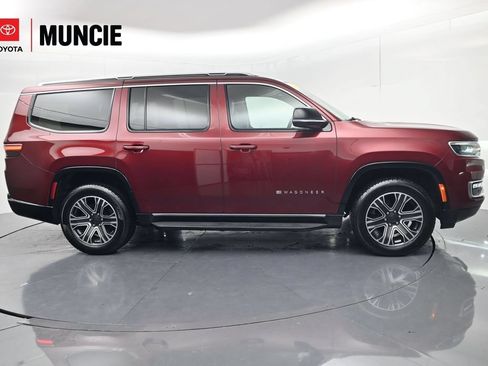 Used 2024 Jeep Wagoneer Series II AWD/4WD image 1