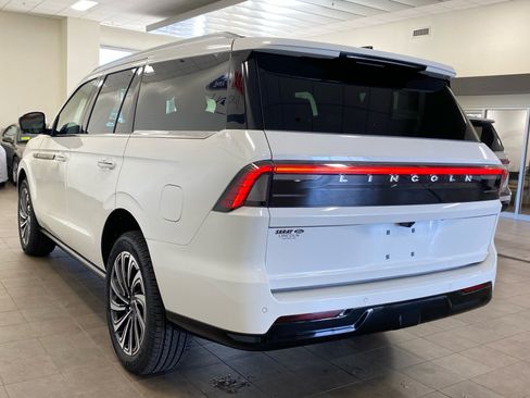 New 2025 Lincoln Navigator Black Label image 5