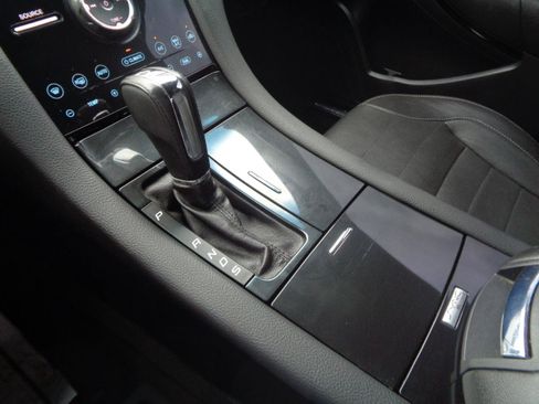 Used 2013 Ford Taurus SHO AWD/4WD image 35