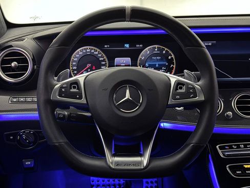 Used 2018 Mercedes-Benz E 63 AMG S image 34