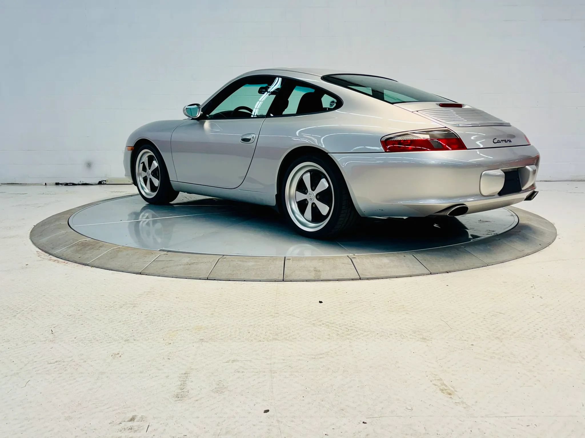 Used 2002 Porsche 911 GT3 RS image 34