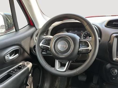 Used 2023 Jeep Renegade Altitude AWD/4WD image 12