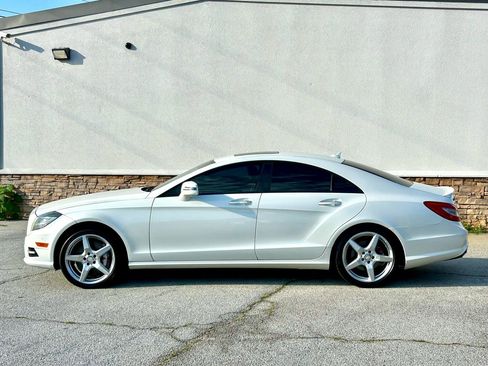 Used 2012 Mercedes-Benz CLS 550 image 2