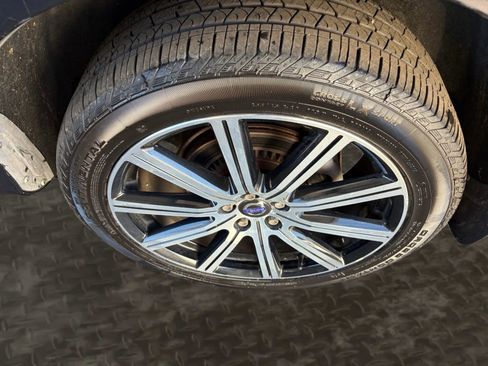 Used 2017 Volvo XC60 T6 Inscription w/ Advanced Package image 35