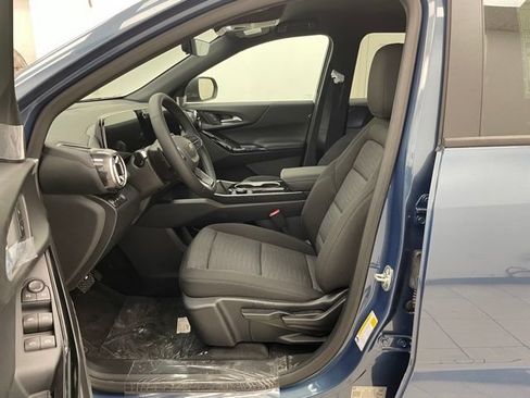 New 2026 Chevrolet Equinox LT w/ Safety and Technology Package AWD/4WD image 8