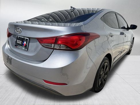 Used 2016 Hyundai Elantra SE FWD image 9