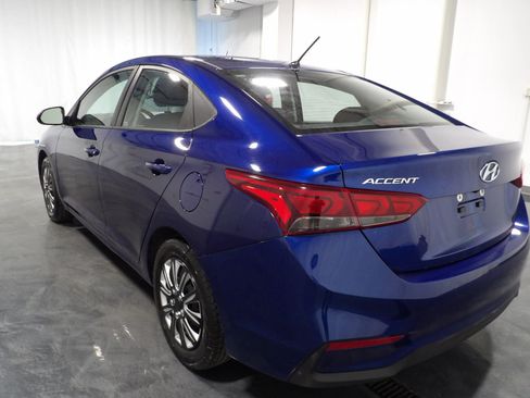 Used 2019 Hyundai Accent SE FWD image 5