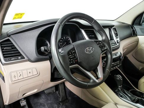 Used 2018 Hyundai Tucson SEL Plus image 4