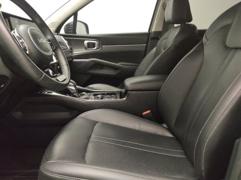 Used 2023 Kia Sorento S FWD image 17