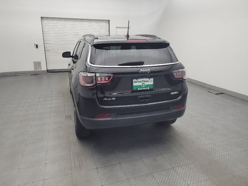 Used 2021 Jeep Compass Latitude AWD/4WD image 6