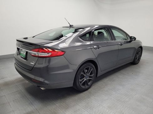 Used 2018 Ford Fusion SE w/ Equipment Group 201A image 10