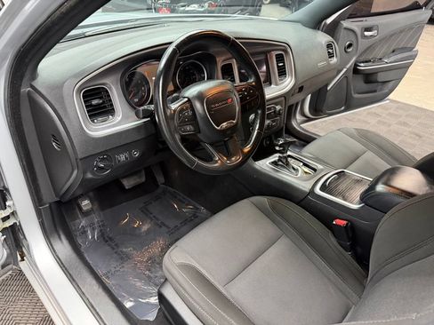 Used 2022 Dodge Charger SXT RWD image 35