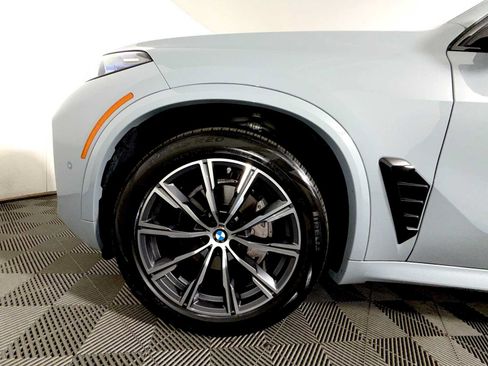 Used 2024 BMW X5 xDrive40i w/ M Sport Package AWD/4WD image 8