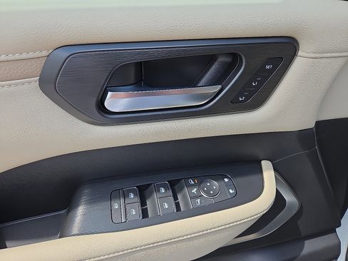 New 2026 Nissan Armada Platinum Reserve image 16