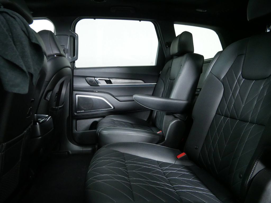 Used 2024 Kia Telluride SX X-Line AWD/4WD image 17