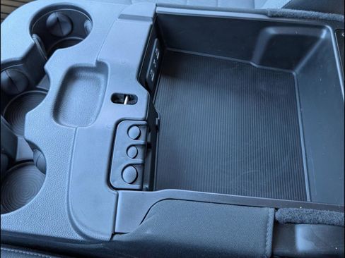 Used 2022 RAM 1500 Tradesman w/ Tradesman SXT Package image 18