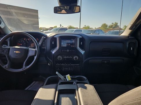 Used 2024 Chevrolet Silverado 2500 Custom w/ Custom Value Package AWD/4WD image 27