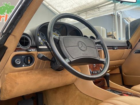 Used 1986 Mercedes-Benz 560 SL image 24