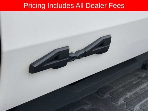 Used 2025 Toyota Tundra SR5 w/ SR5 Premium Package AWD/4WD image 9