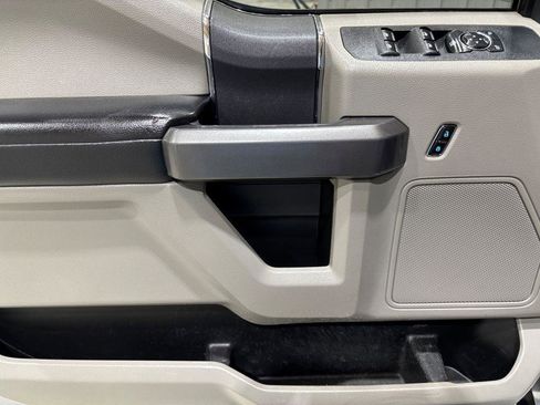 Used 2022 Ford F250 XLT w/ XLT Value Package AWD/4WD image 16