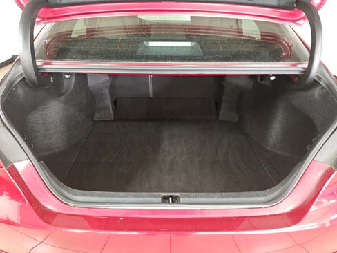 Used 2018 Toyota Camry SE image 21