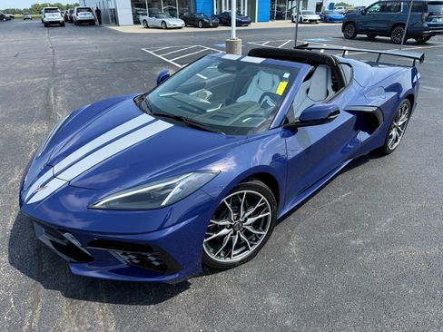Used 2025 Chevrolet Corvette Stingray Preferred Cpe w/ Chrome Exterior Badge Package RWD image 2