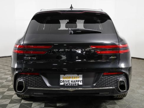 Used 2022 Genesis GV70 2.5T AWD/4WD image 18