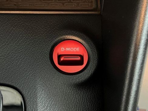 Used 2024 Nissan Z NISMO w/ Floor Mat Package image 29