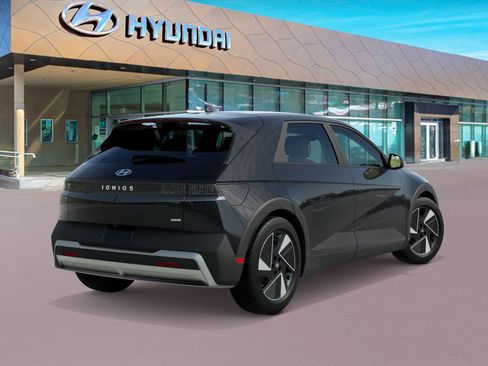 New 2026 Hyundai Ioniq 5 SEL AWD/4WD image 4
